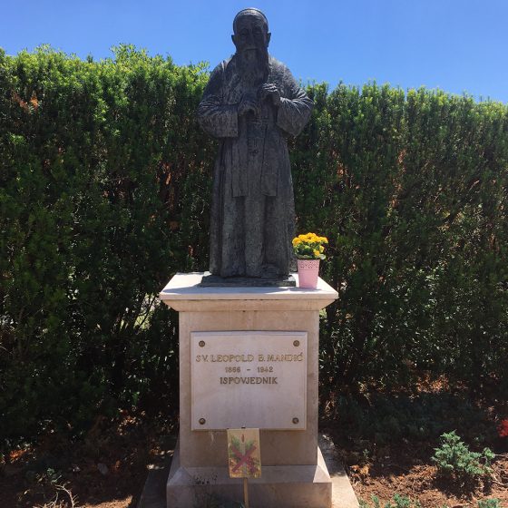 Figura św. Leopolda Bodgana Mandića