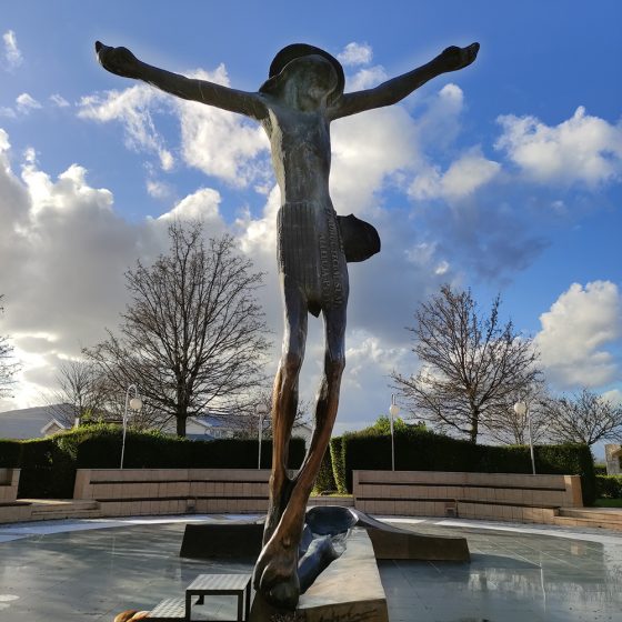 Figura Zmartwychwstałego Chrystusa